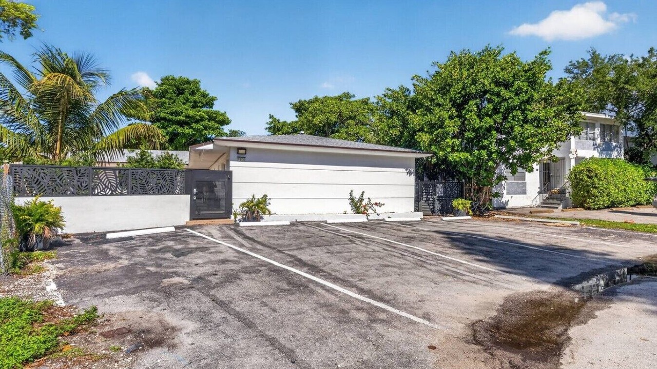 Photo of Outdoor in Northeast Miami