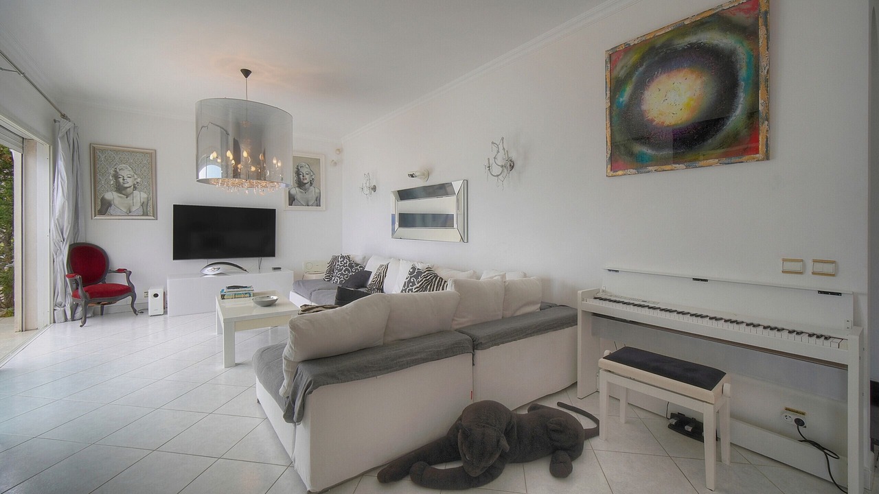 Photo of Livingroom in Beausoleil