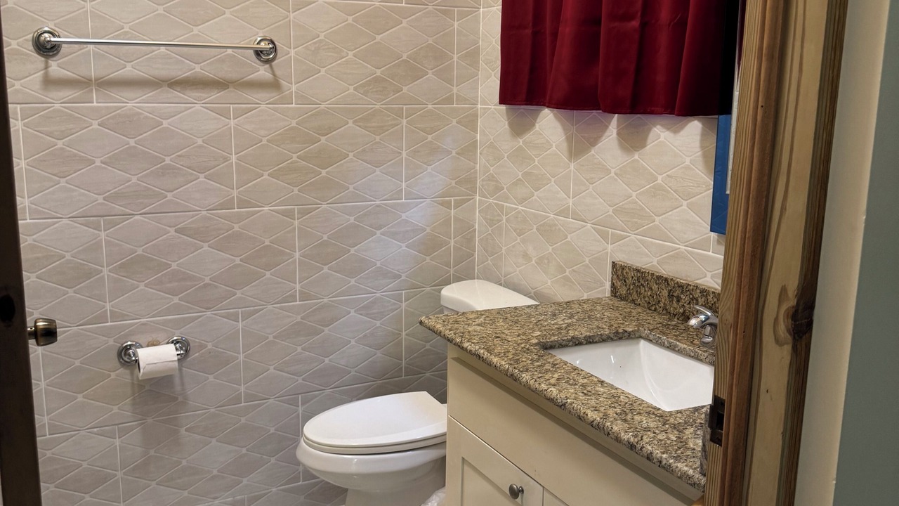 Photo of Bathroom in Silver Sands