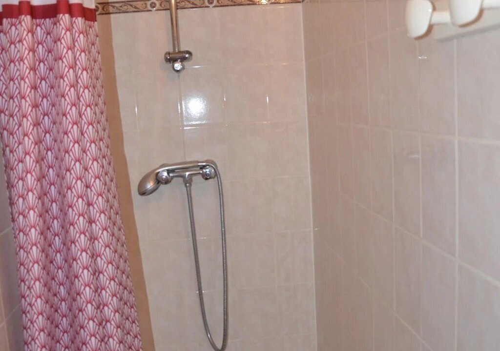 Photo of Bathroom in Plats