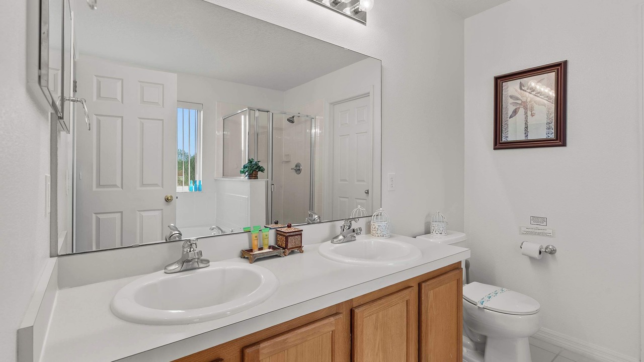 Photo of Bathroom in Windwood Bay