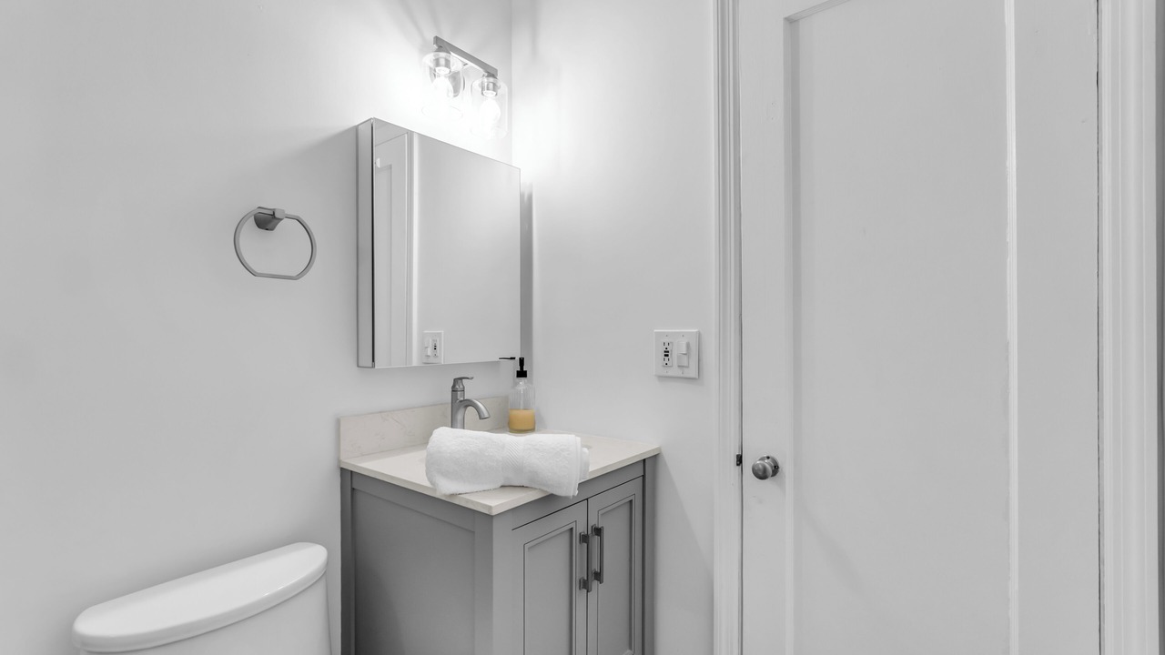Photo of Bathroom in Biscayne Park