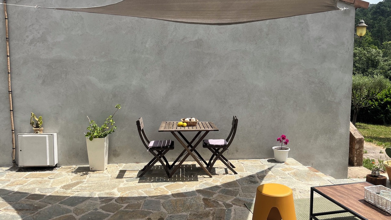 Photo of Outdoor in Les Mayons