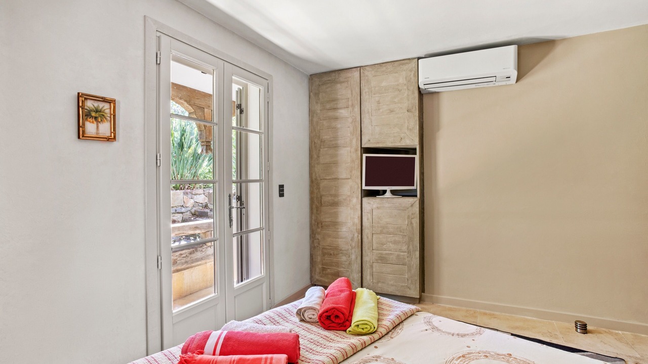 Photo of Bedroom in Plage de la Garonnette