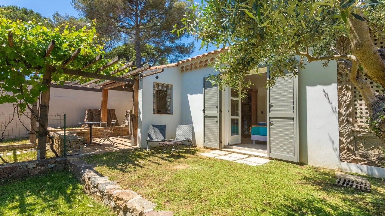 Photo of Patio Balcony in Plage de la Garonnette