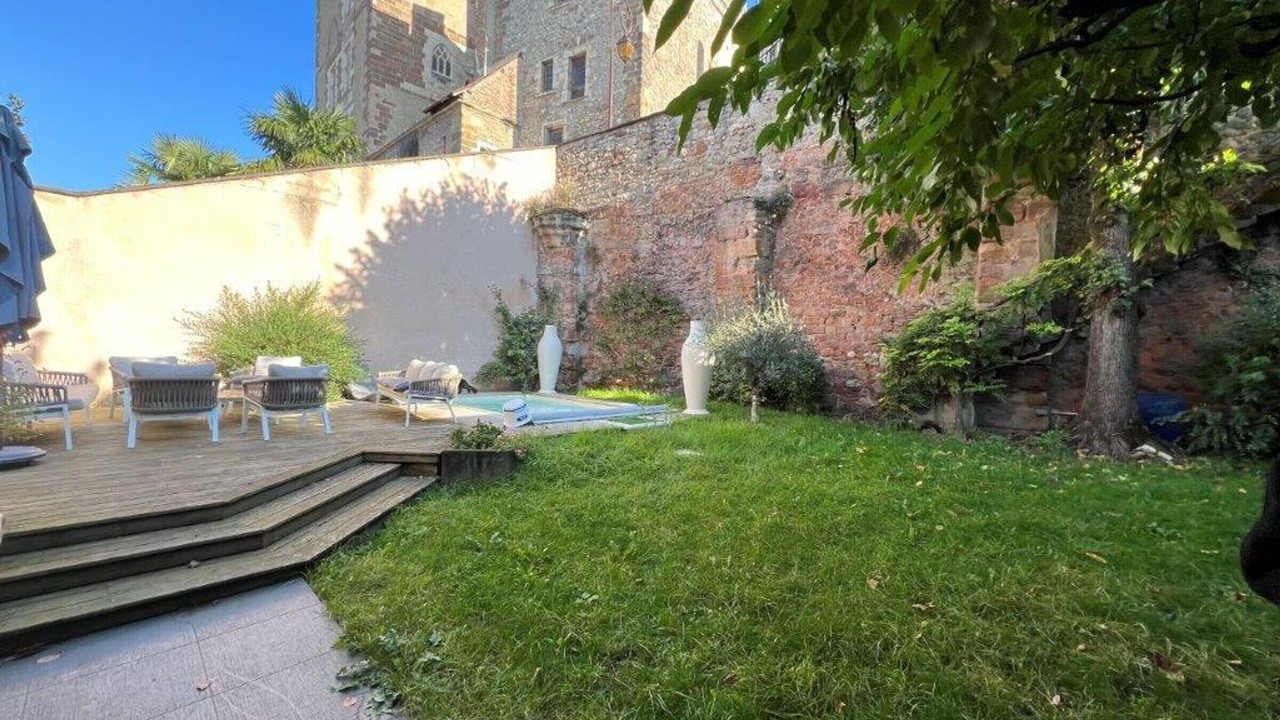 Photo of Outdoor in Moulins