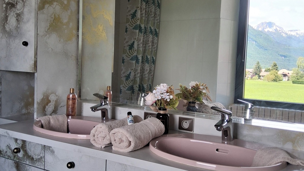 Photo of Bathroom in Doussard