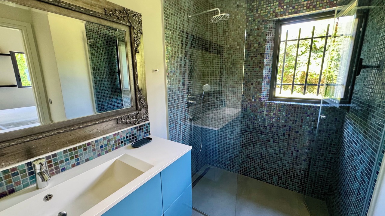 Photo of Bathroom in Sainte-Maxime - Saint-Tropez