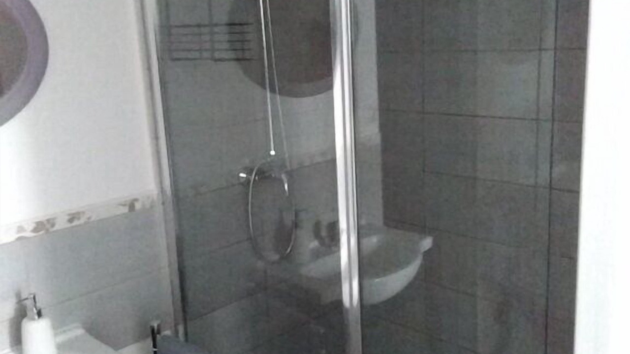 Photo of Bathroom in Augy-sur-Aubois