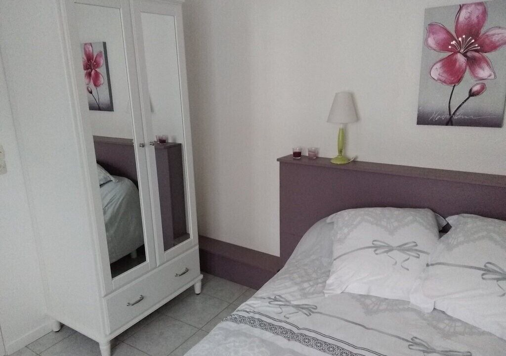 Photo of Bedroom in Augy-sur-Aubois