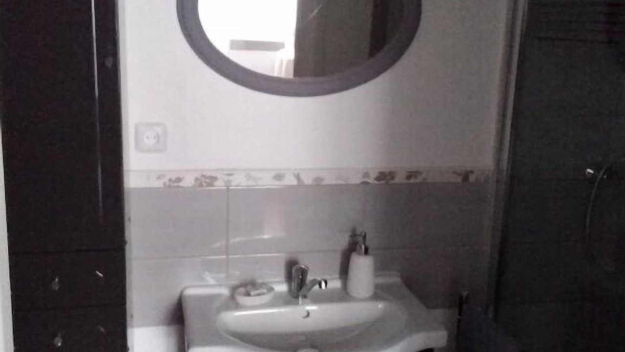 Photo of Bathroom in Augy-sur-Aubois