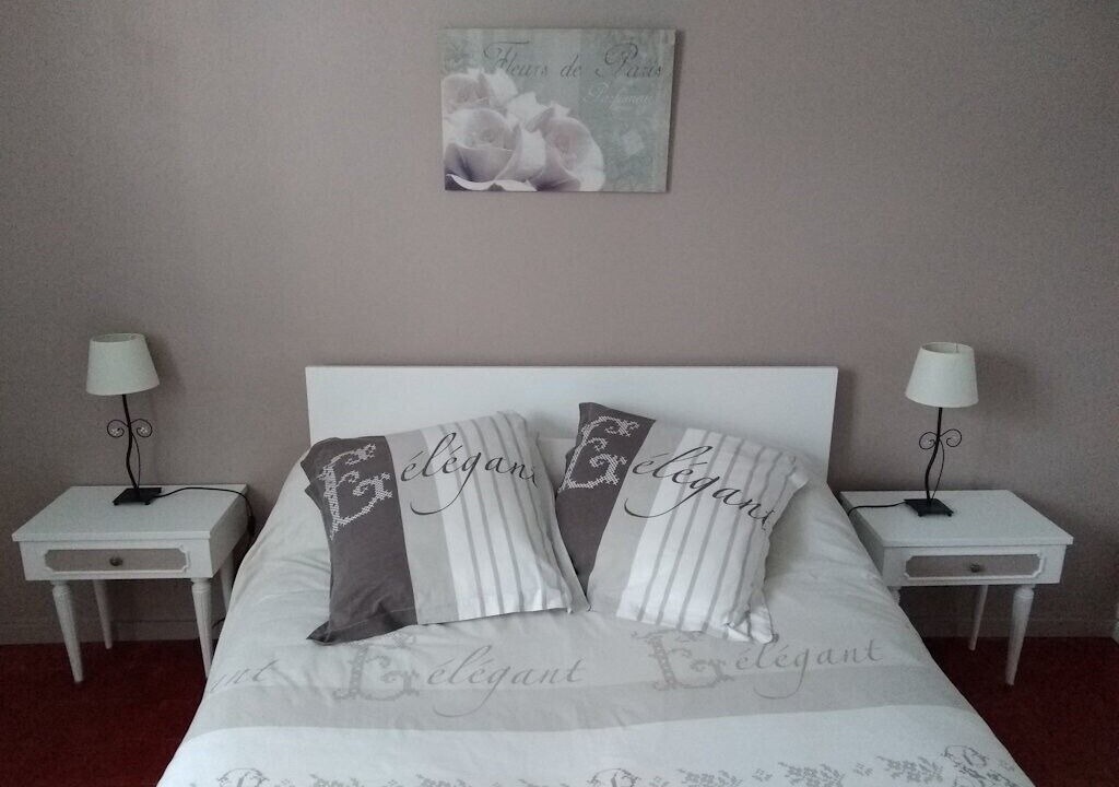Photo of Bedroom in Augy-sur-Aubois