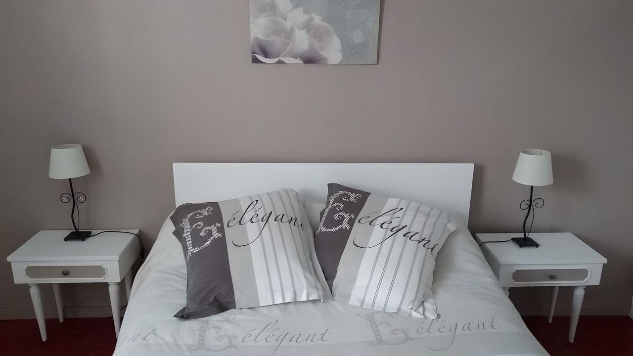 Photo of Bedroom in Augy-sur-Aubois