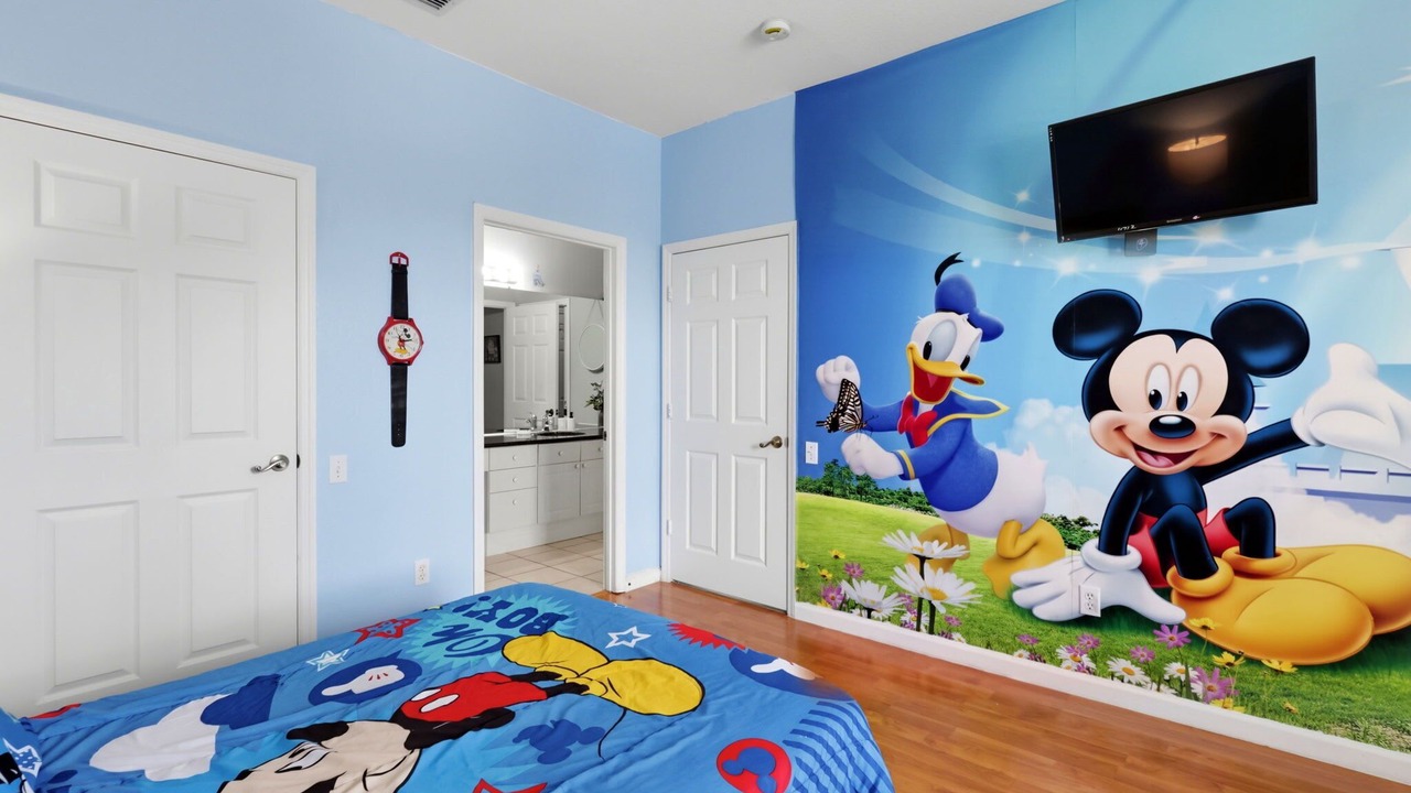 Photo of Bedroom in Windsor Palms
