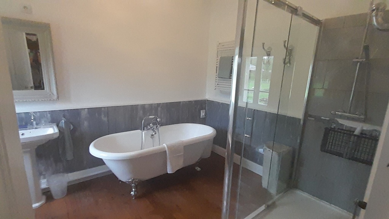 Photo of Bathroom in Creuse