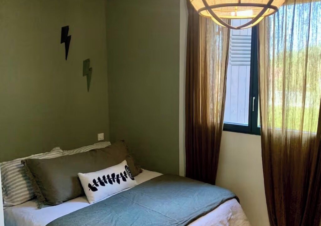Photo of Bedroom in Orange