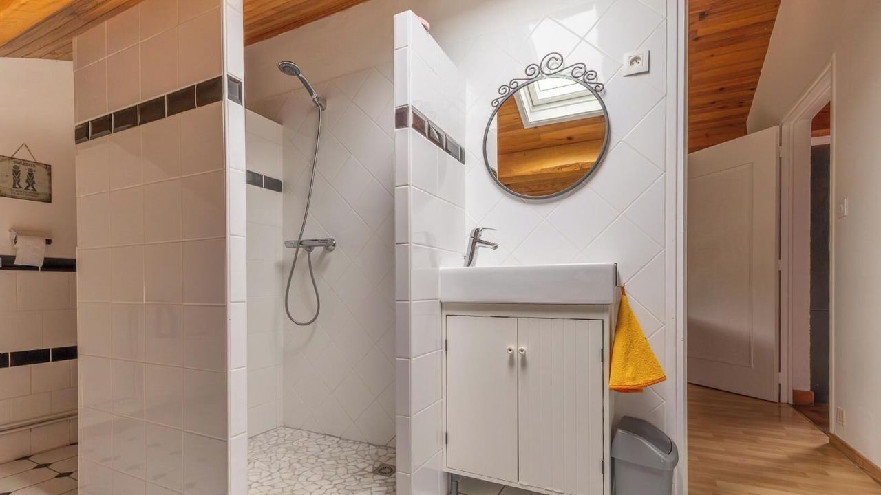 Photo of Bathroom in Sayat