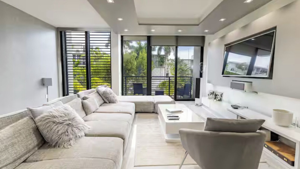 Photo of Livingroom in Bay Harbor Islands