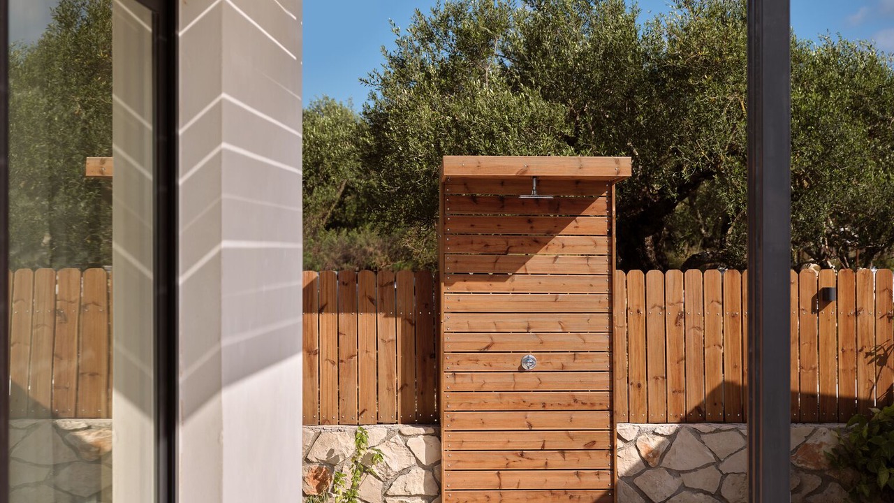 Photo of Outdoor in Neromilos