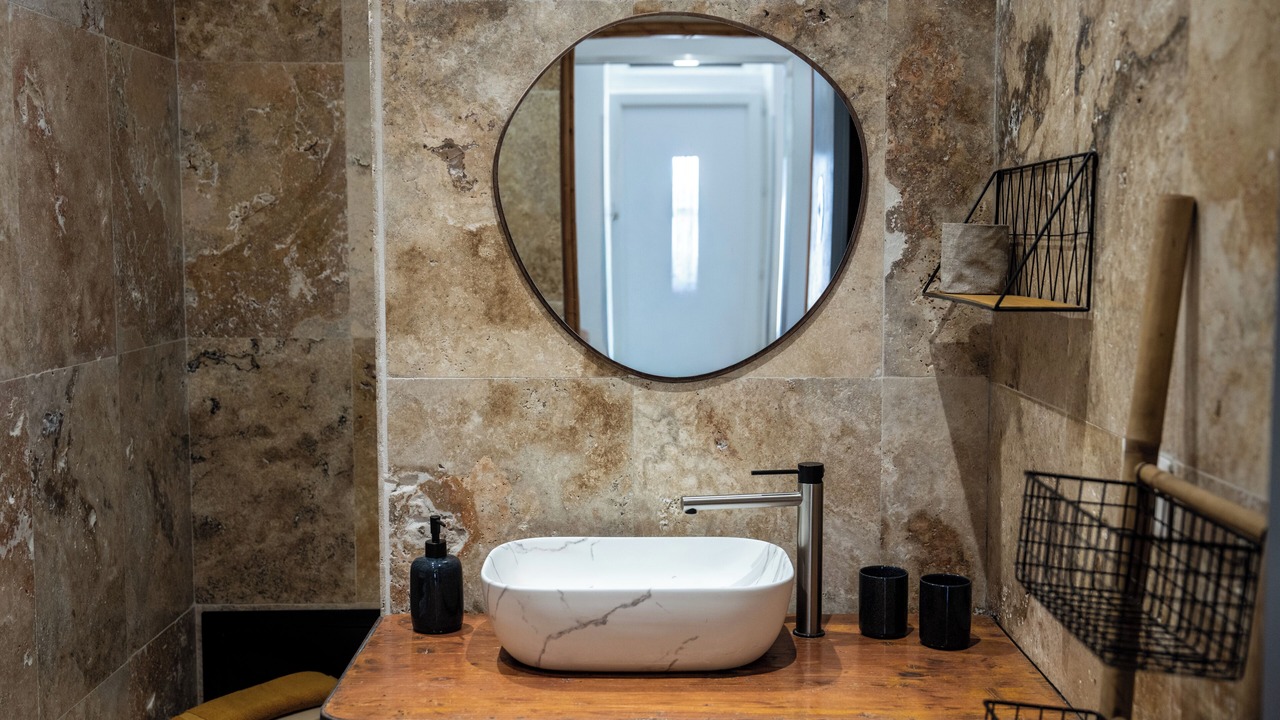 Photo of Bathroom in Saint-Chamas