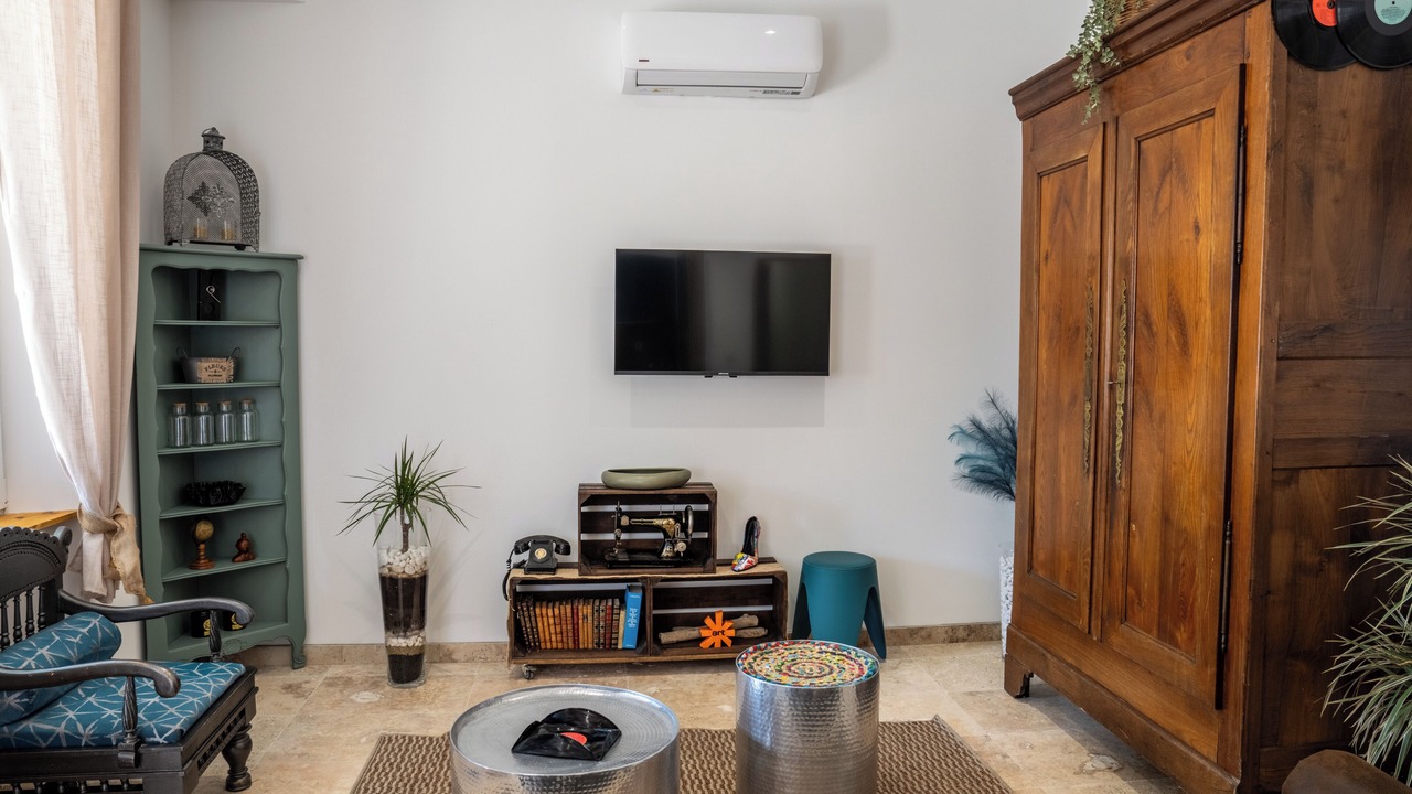 Photo of Livingroom in Saint-Chamas