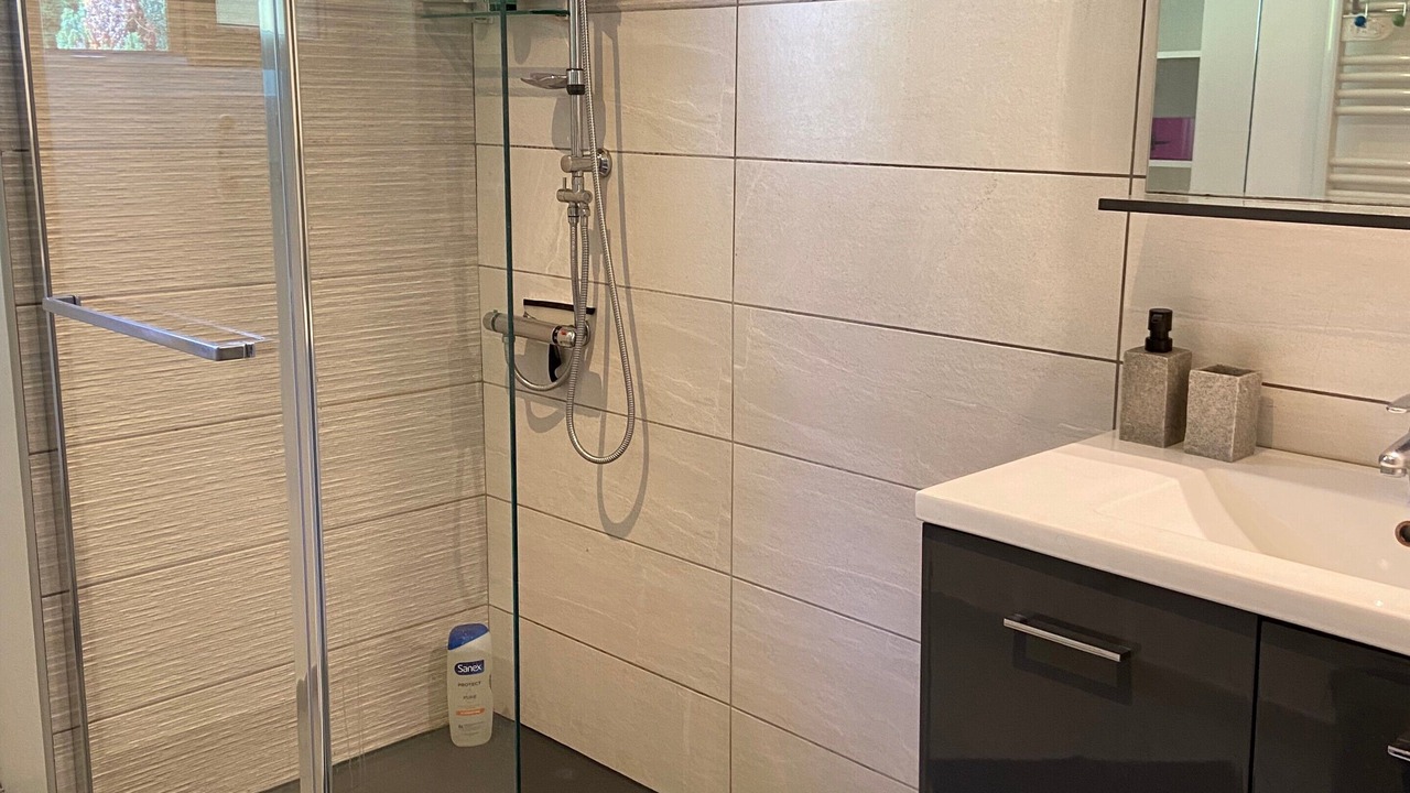 Photo of Bathroom in Saint-Martin-de-la-Porte