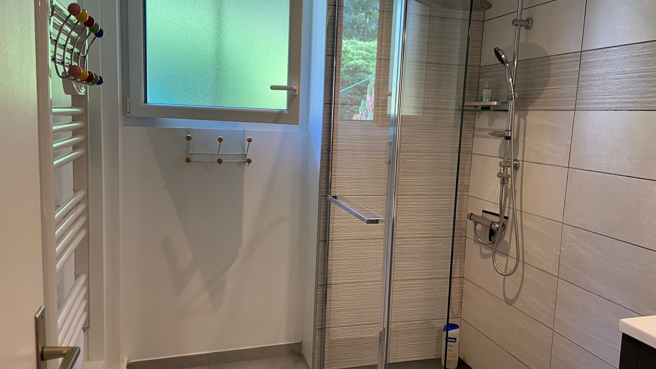 Photo of Bathroom in Saint-Martin-de-la-Porte
