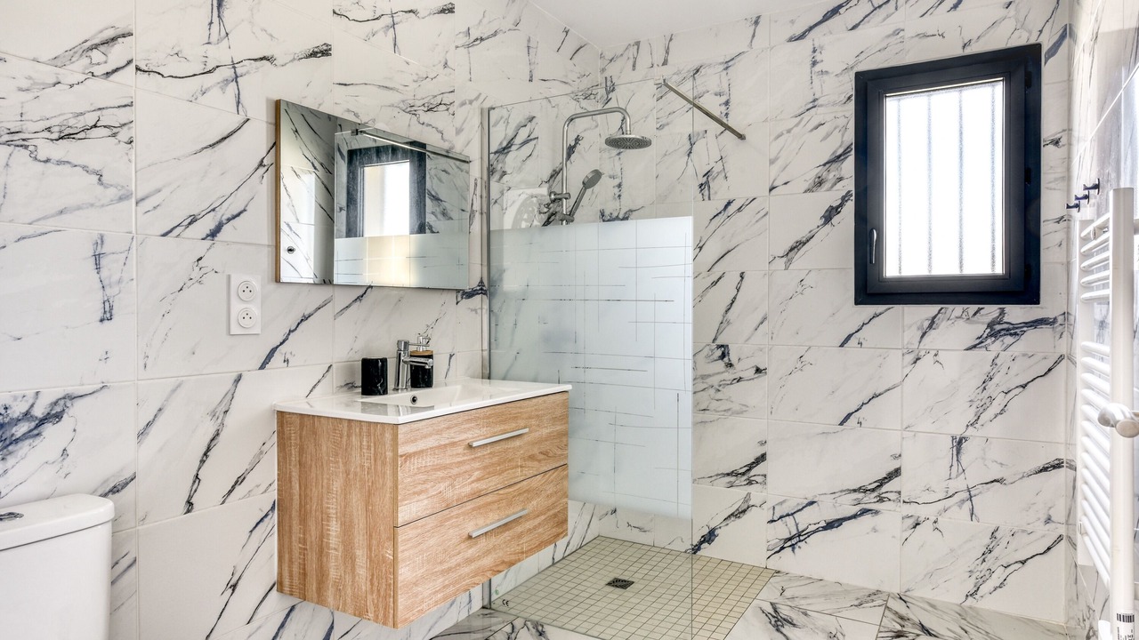 Photo of Bathroom in Olonzac