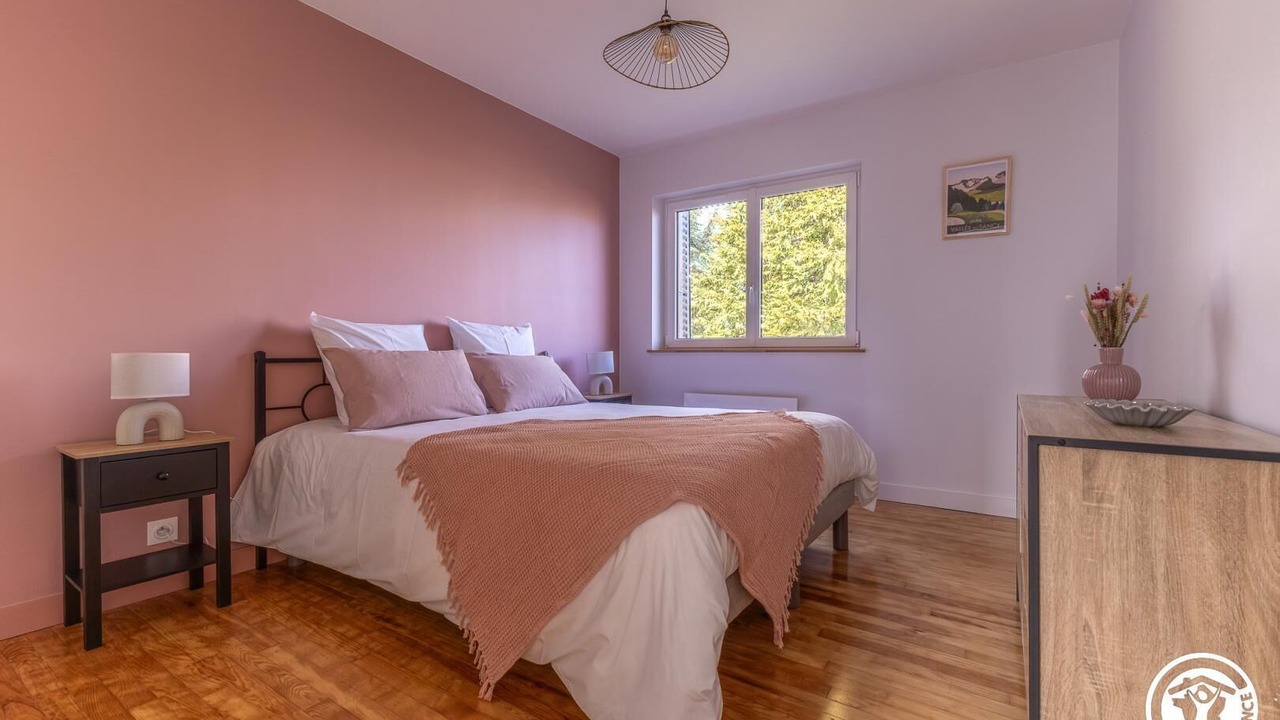 Photo of Bedroom in Rochefort-Montagne