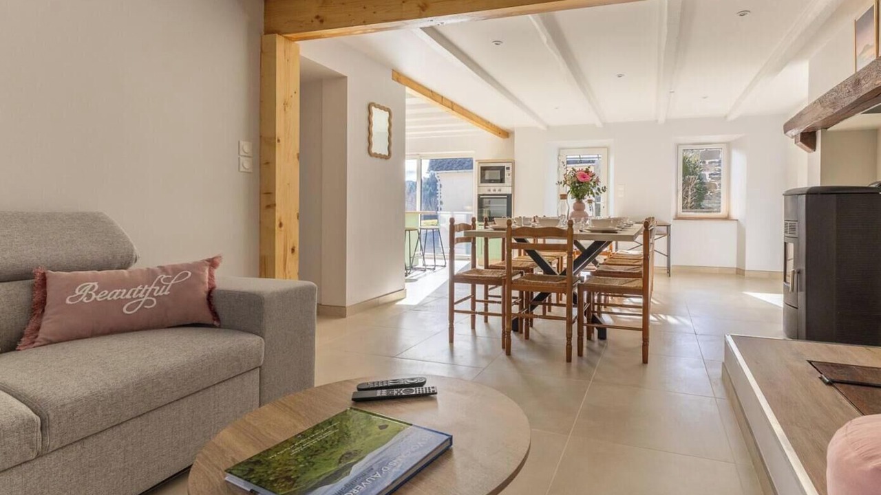 Photo of Livingroom in Rochefort-Montagne