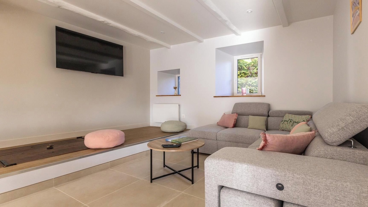 Photo of Livingroom in Rochefort-Montagne