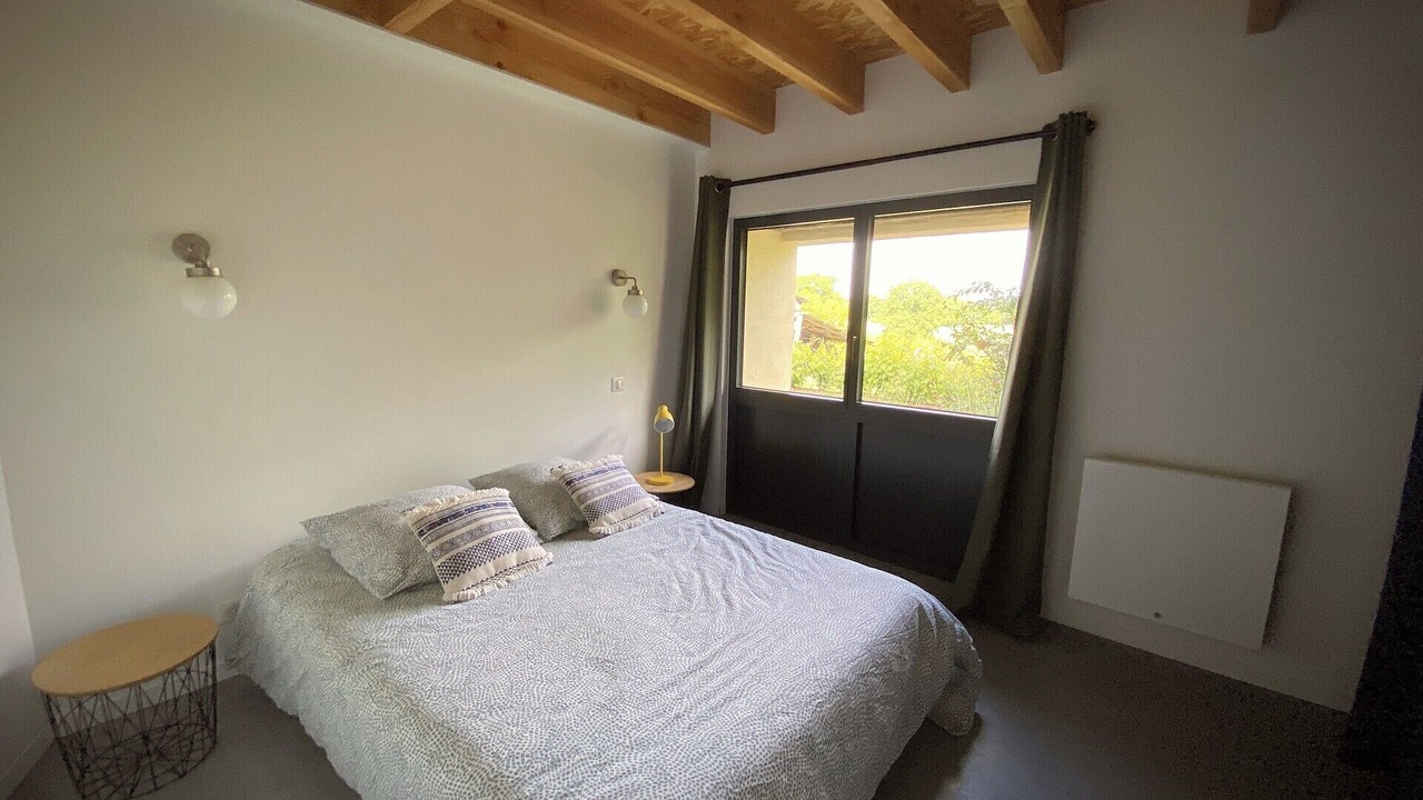 Photo of Bedroom in Saint-Victurnien