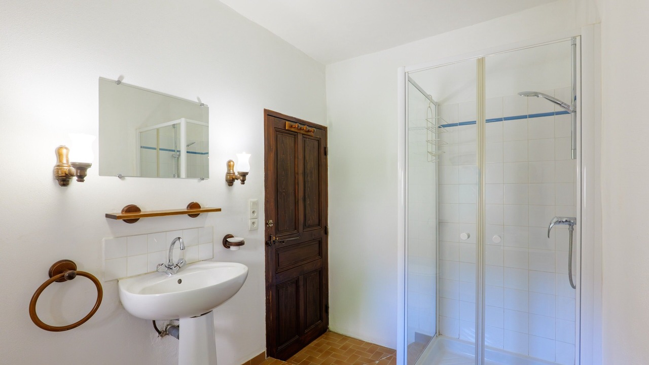 Photo of Bathroom in Aigueze