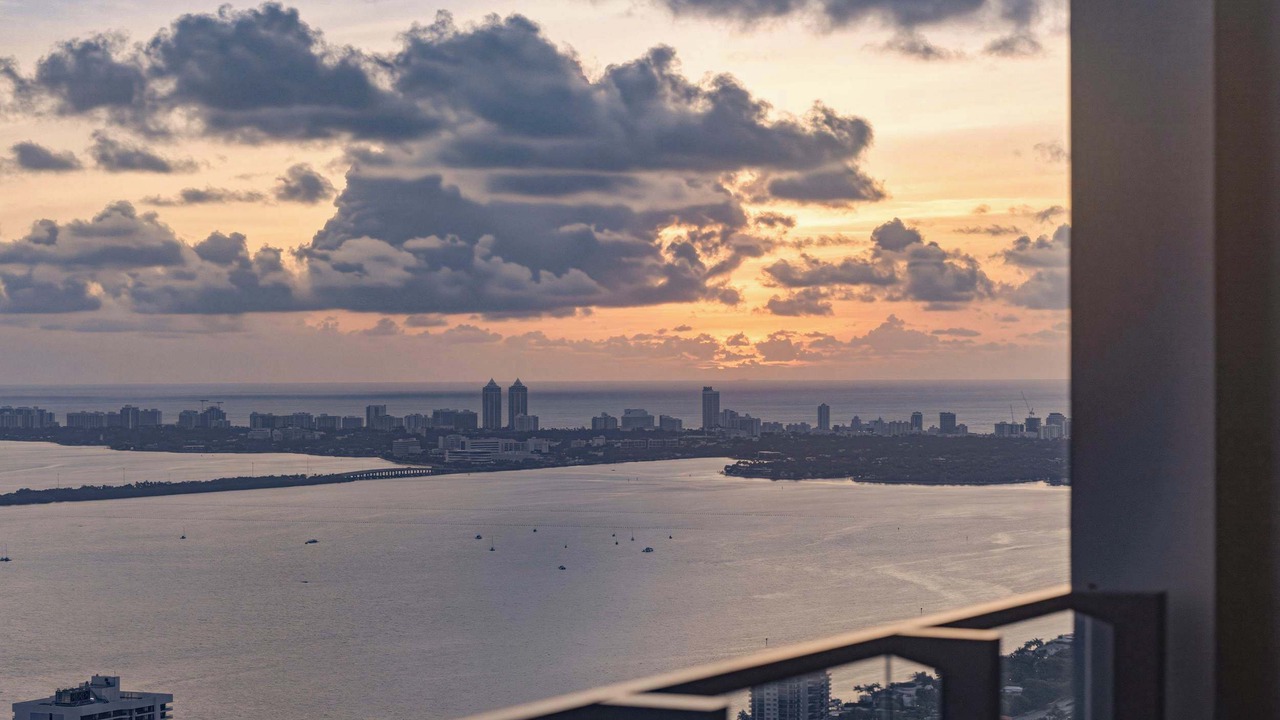 Photo of Others in Downtown Miami