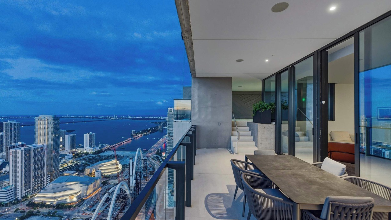 Photo of Outdoor in Downtown Miami