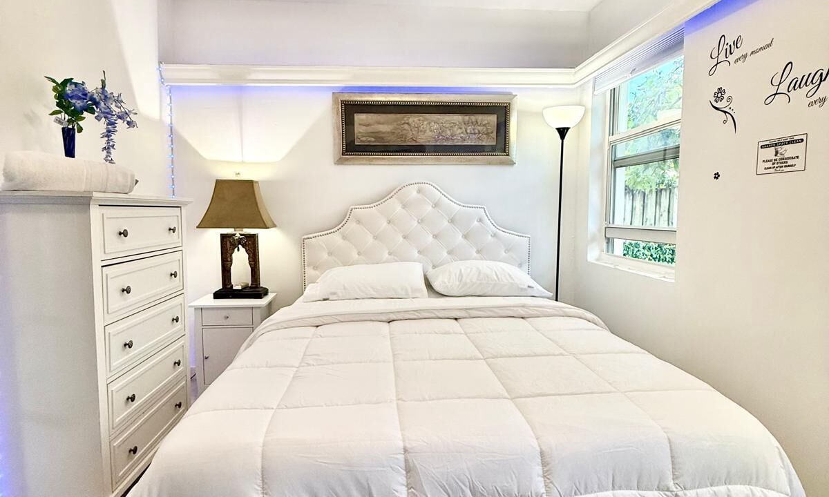 Photo of Bedroom in Miami Shores