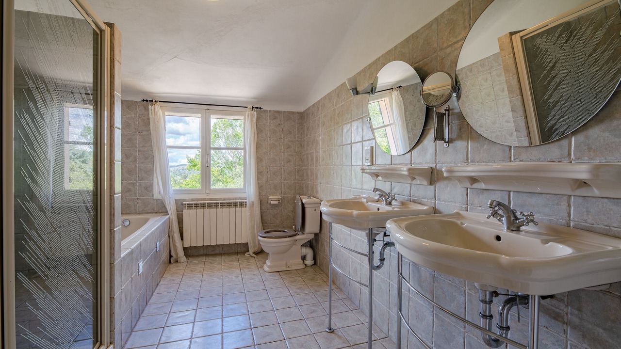 Photo of Bathroom in Villecroze