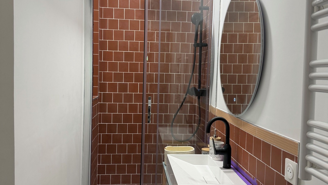 Photo of Bathroom in Auriol