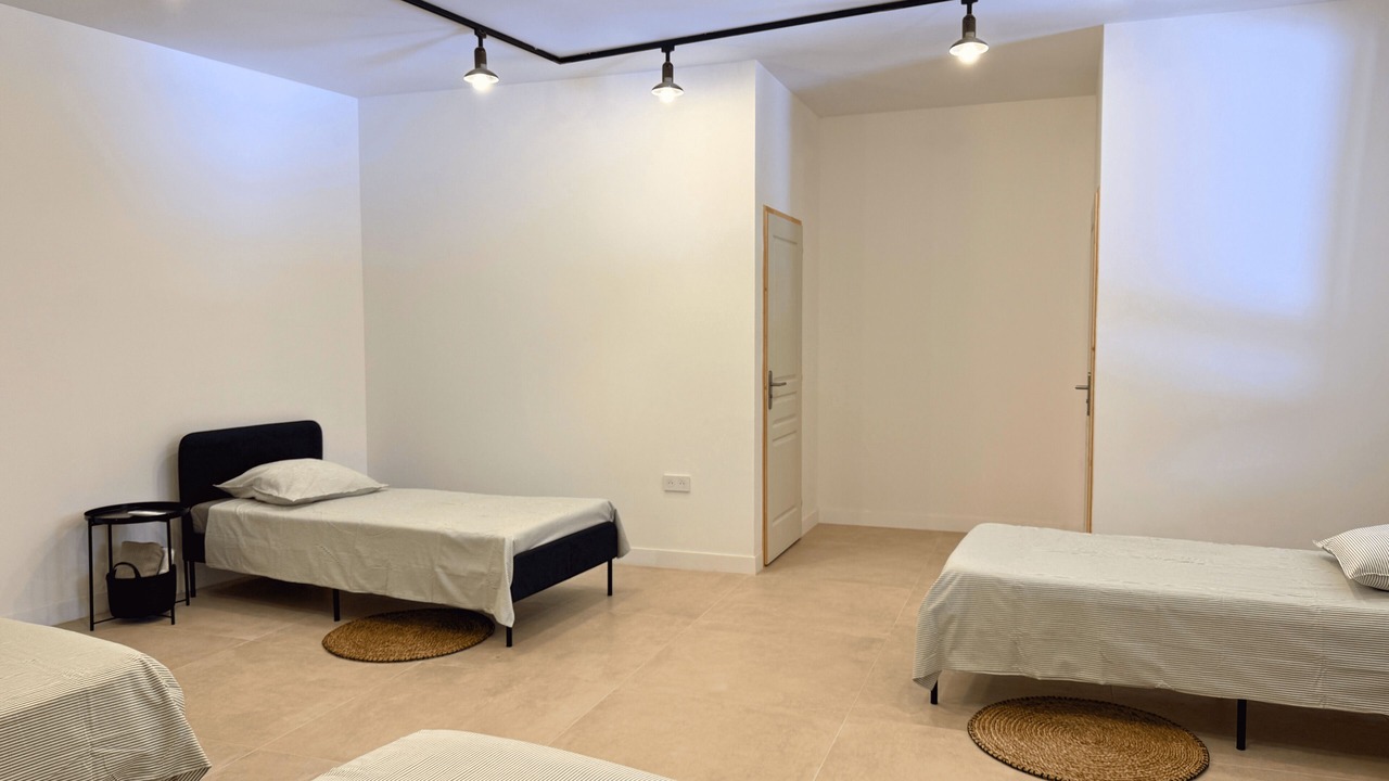 Photo of Bedroom in Orange