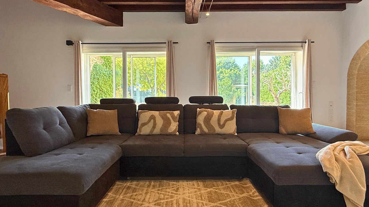 Photo of Livingroom in Orange