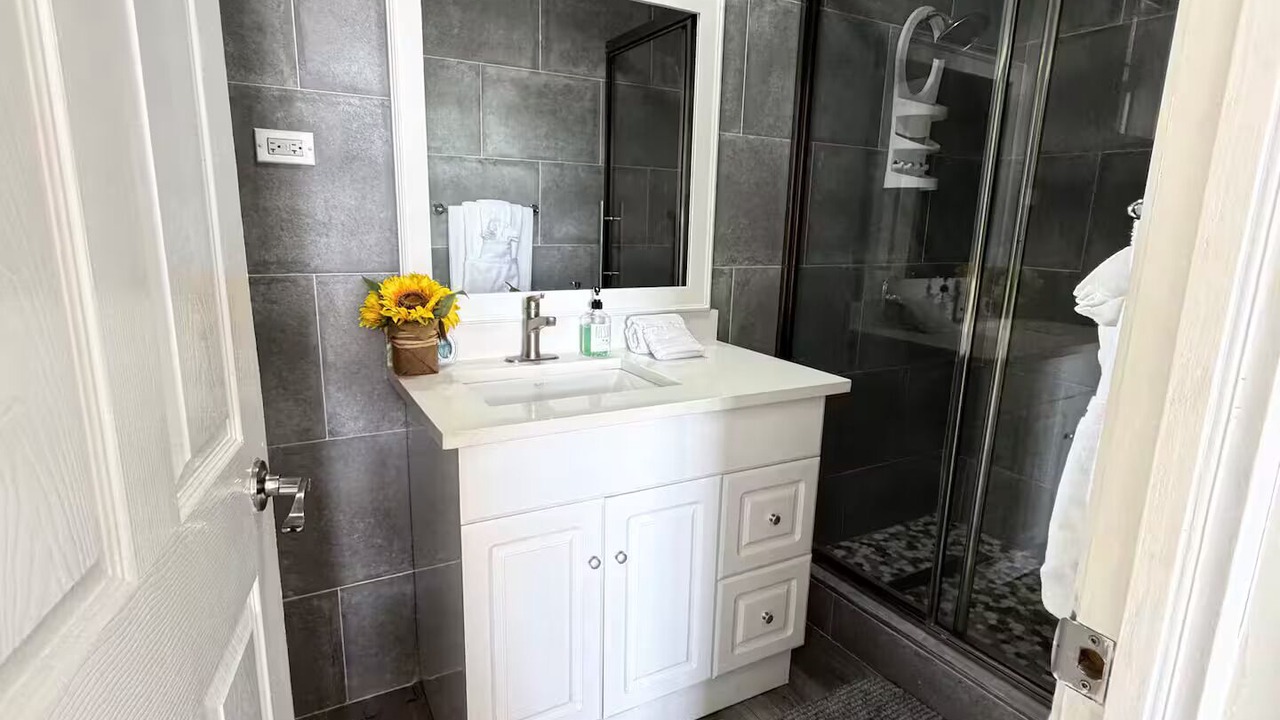 Photo of Bathroom in Discovery Bay