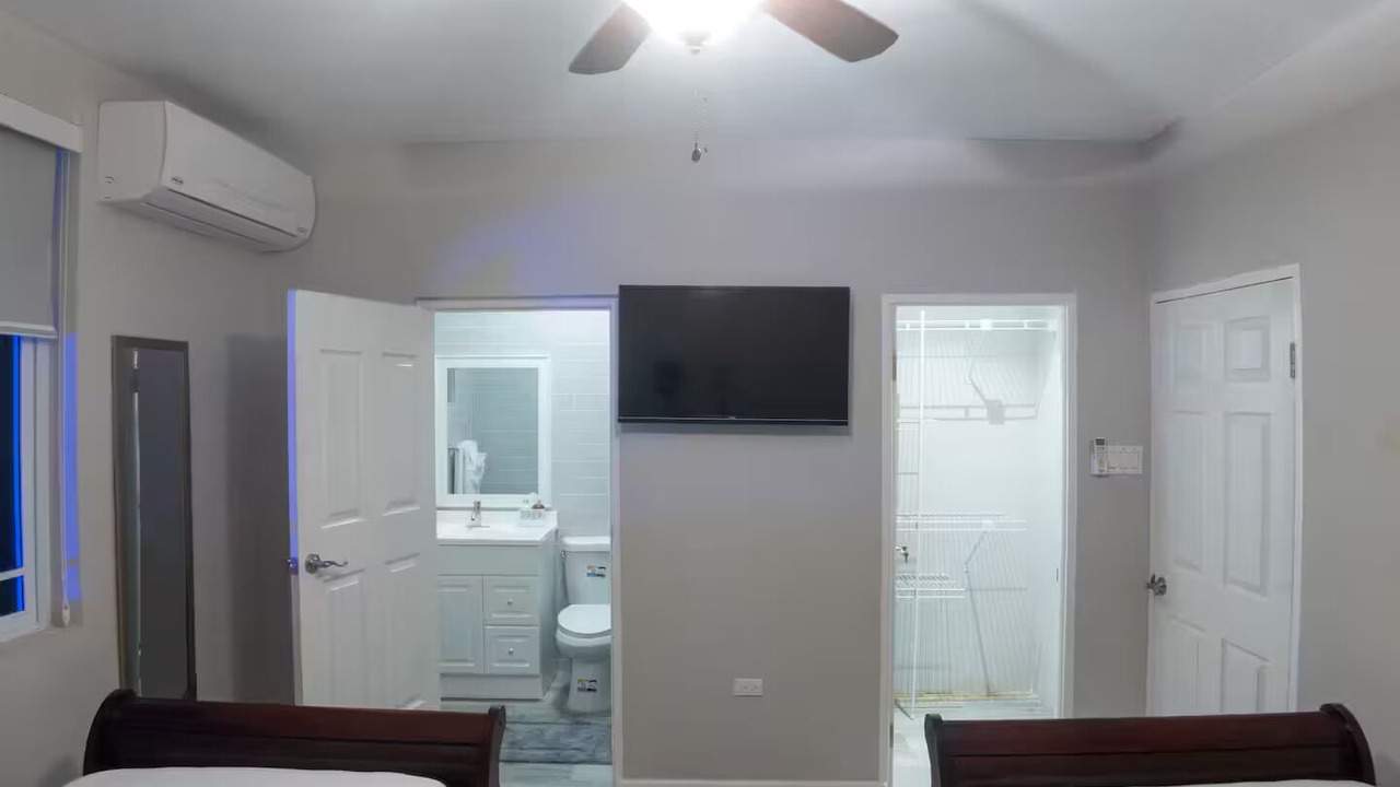 Photo of Bedroom in Discovery Bay