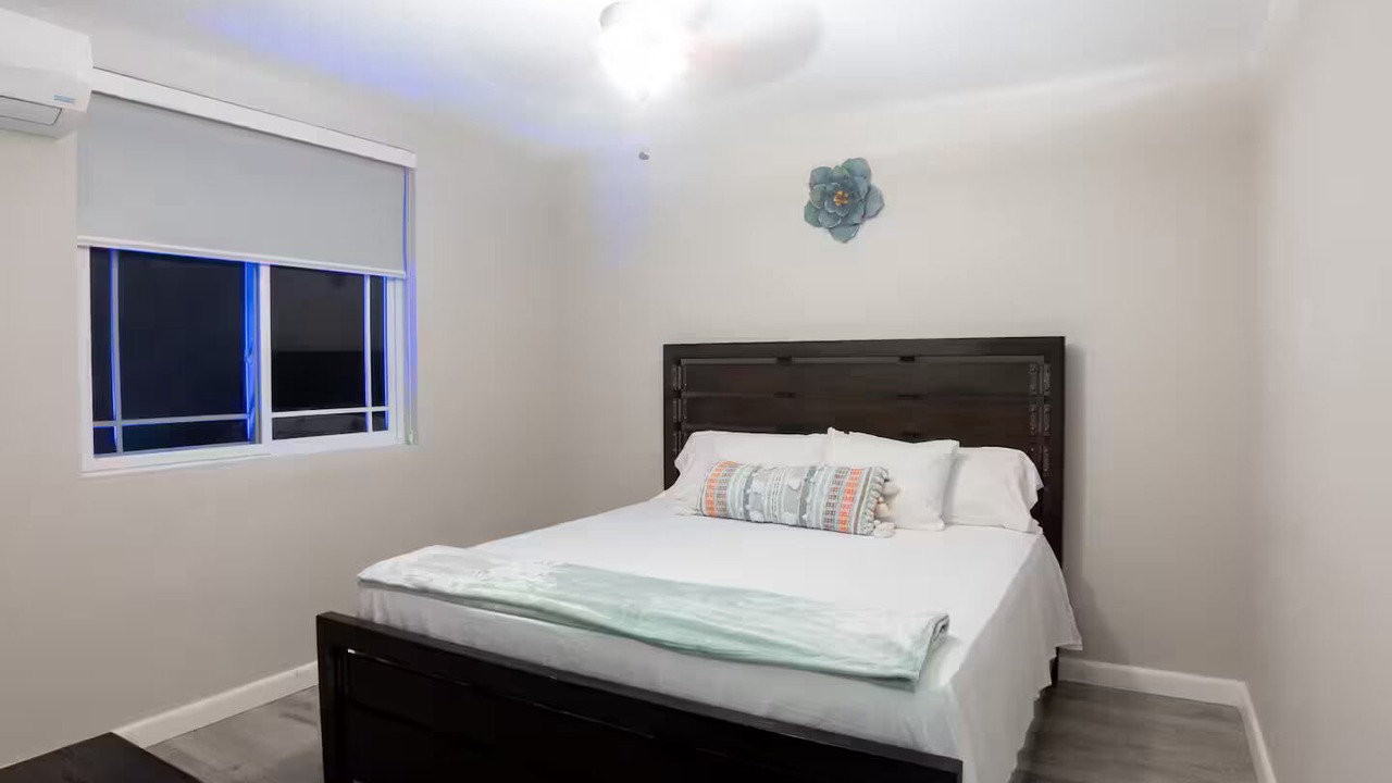 Photo of Bedroom in Discovery Bay