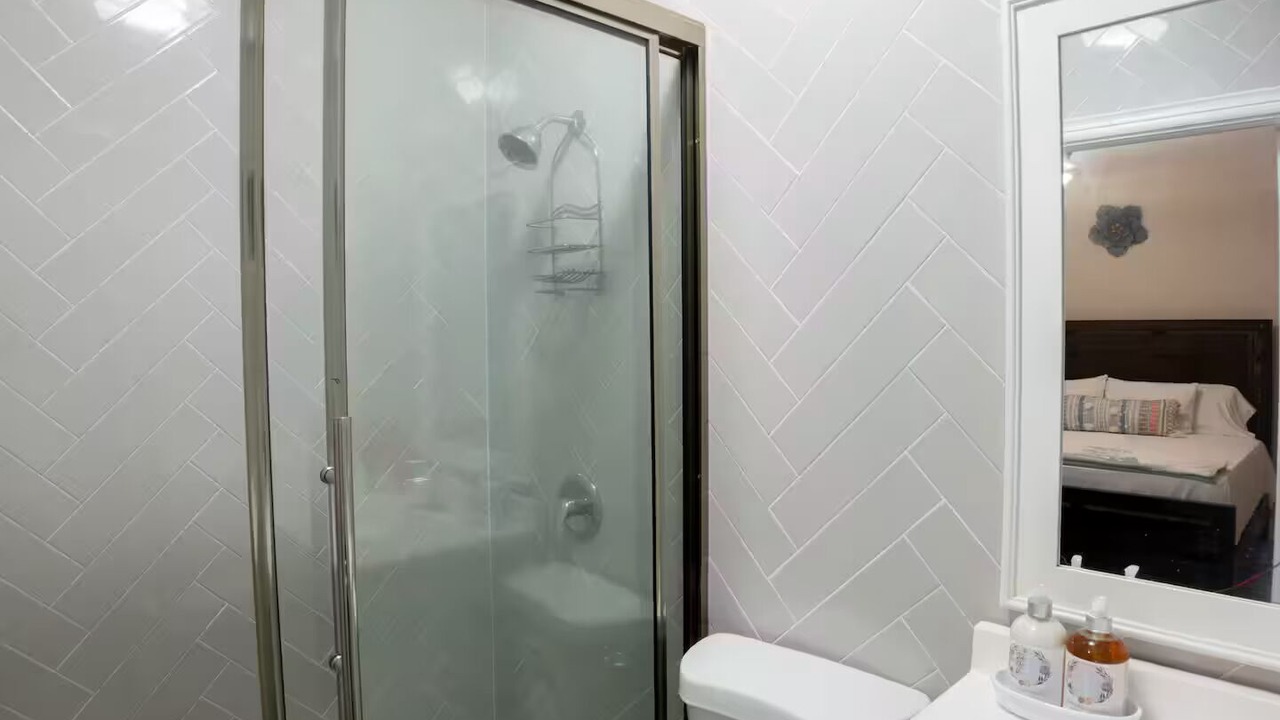 Photo of Bathroom in Discovery Bay