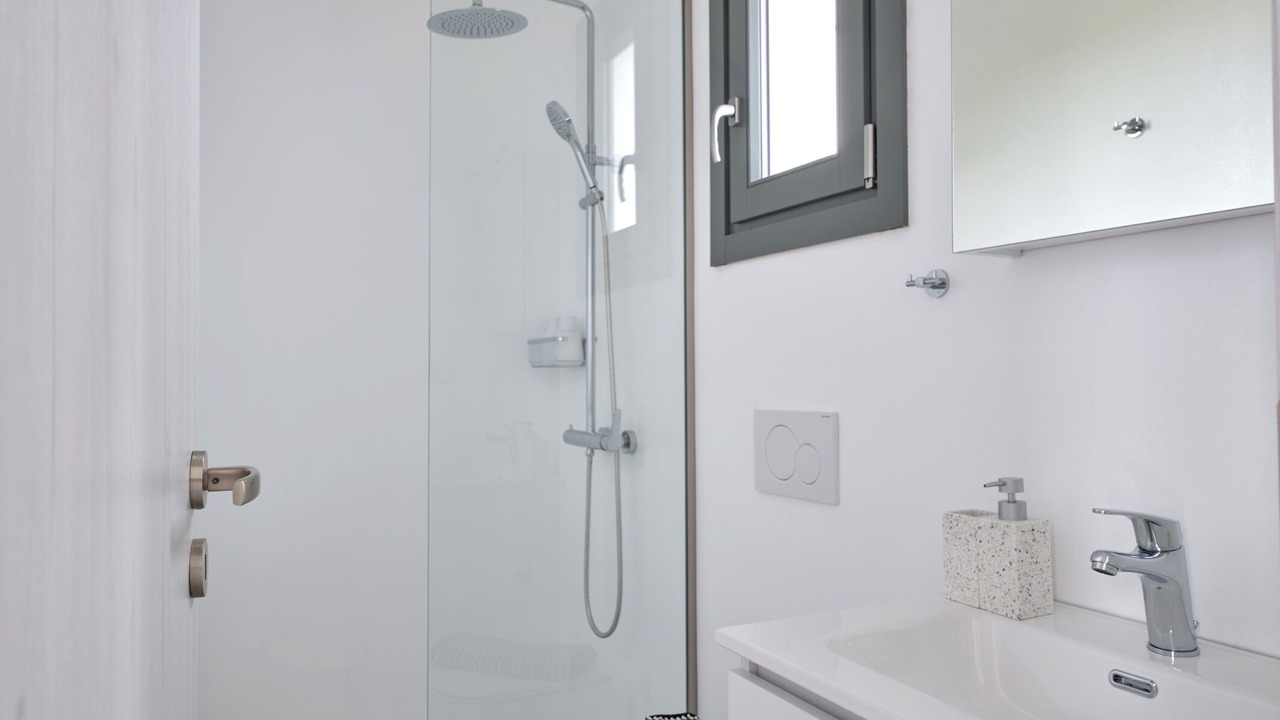 Photo of Bathroom in Aliki