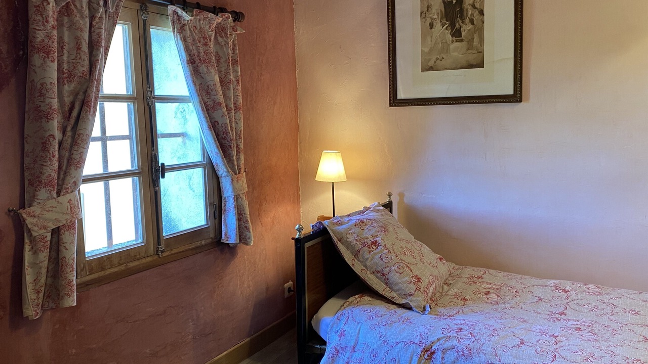 Photo of Bedroom in Signes