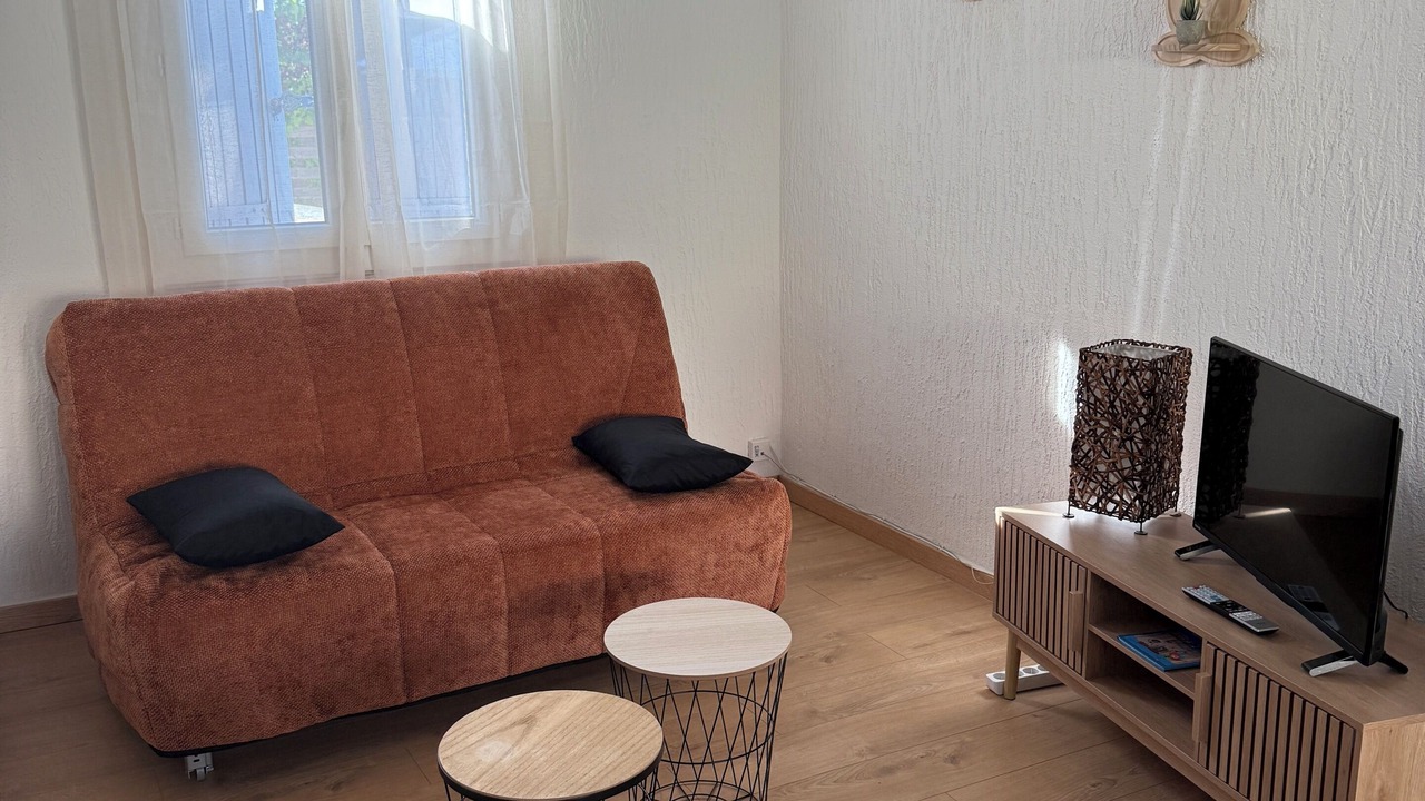Photo of Livingroom in Saint-Martin-d'Ardeche