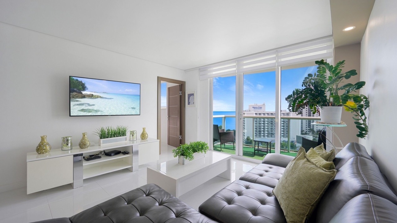 Photo of Livingroom in Sunny Isles Beach