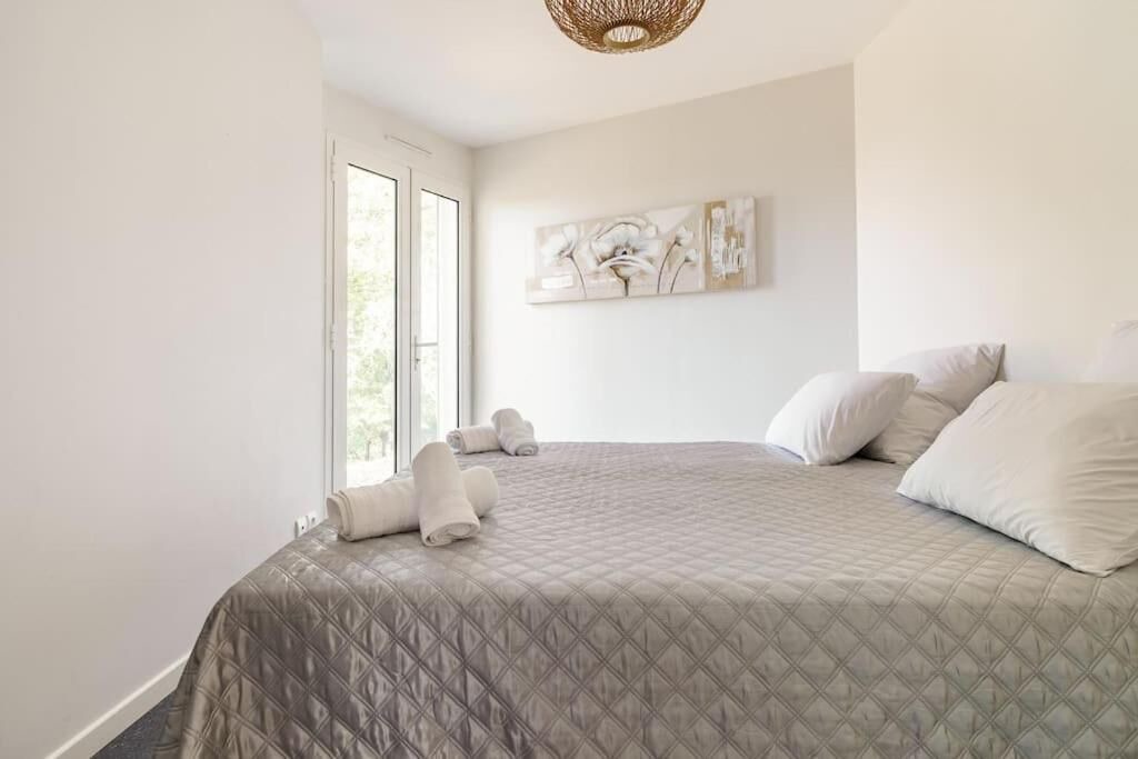 Photo of Bedroom in La Motte