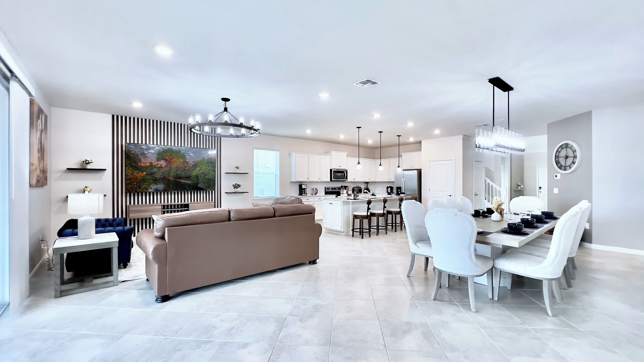 Photo of Livingroom in Four Corners